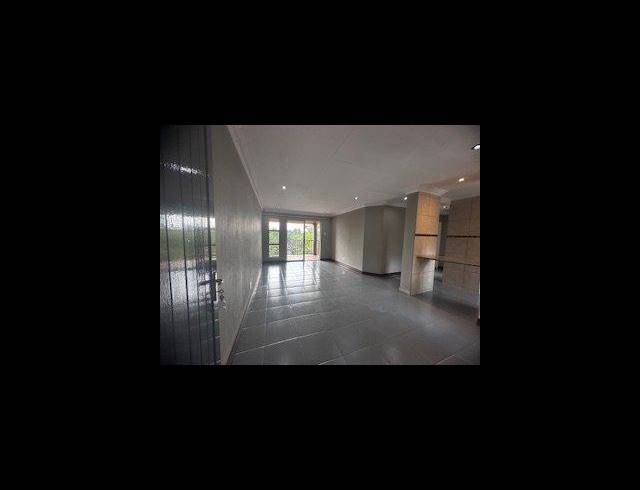 2 BEDROOM APARTMENT FOR SALE IN BRYANSTON EAST